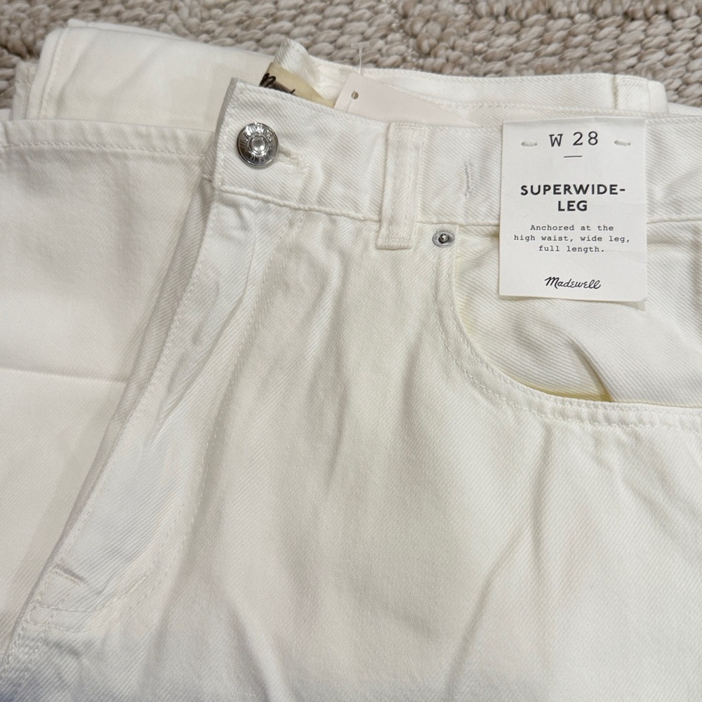 Madewell Superwide-Leg Jeans: Airy Denim Edition - Picture 8 of 8